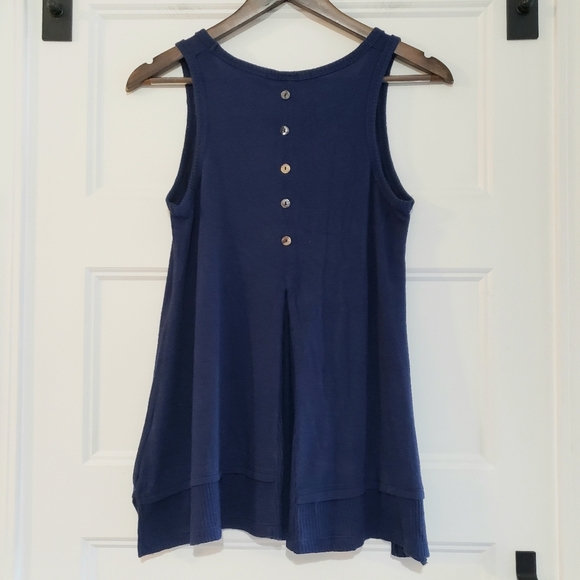 Coin 1804 M Sleeveless Knit Tank Top Navy Button Back Detail Relaxed Fit Stretch - Picture 2 of 10